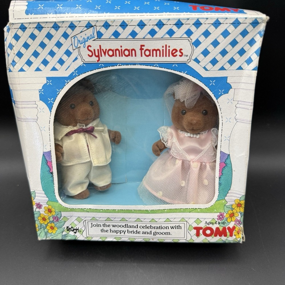 Vintage 1985 TOMY Sylvanian Families Timbertop Brown Bear Wedding Bride Groom